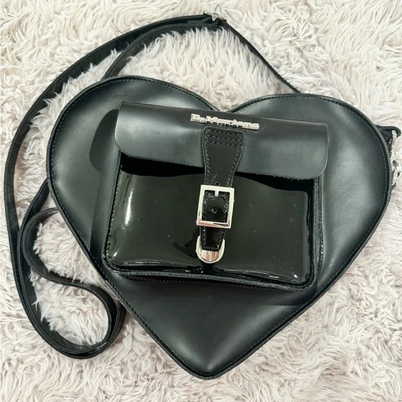 doc marten heart shaped purse - Picture 1 of 3